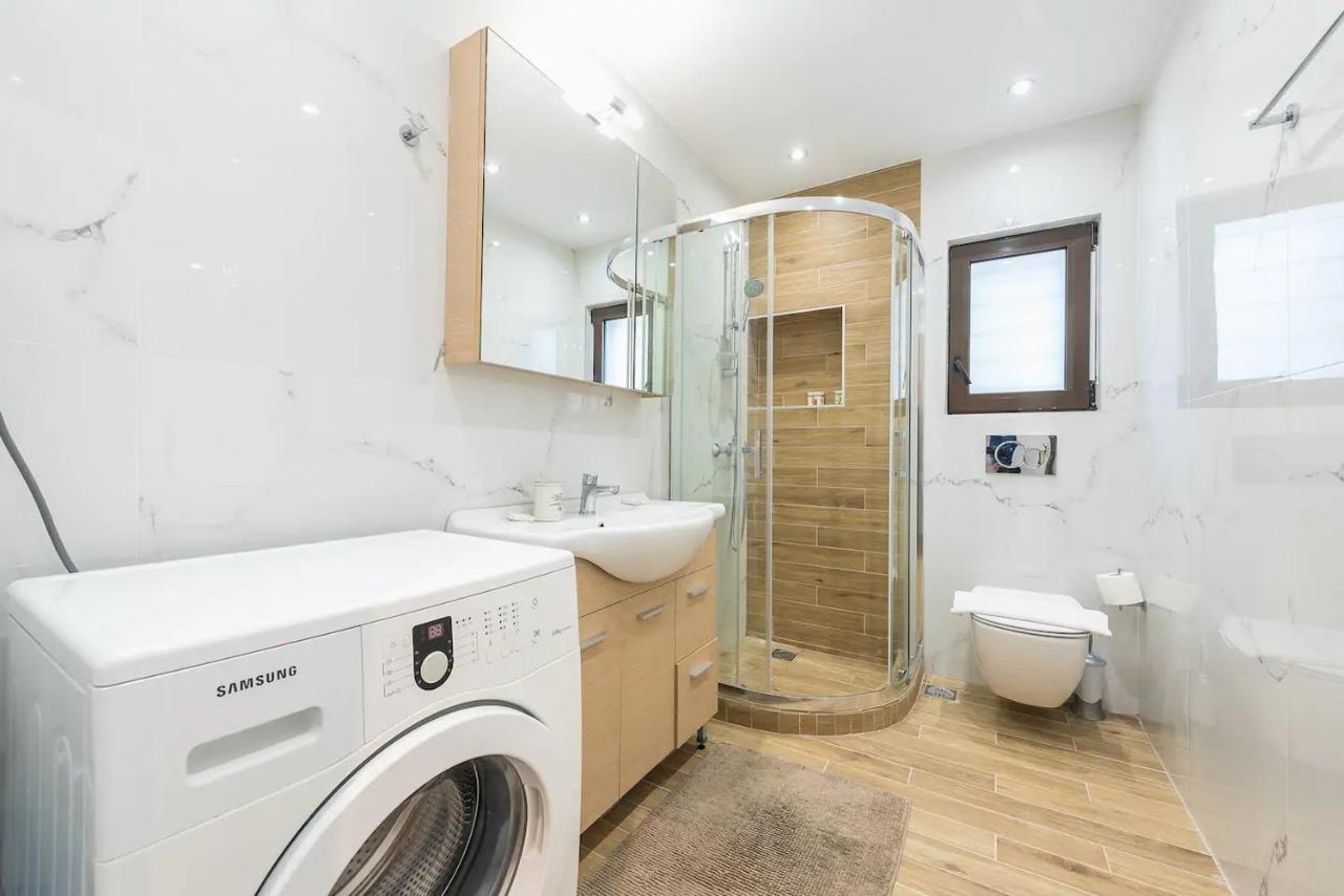 Glyfada Glass-Walled Designed Apt Атина Екстериор снимка